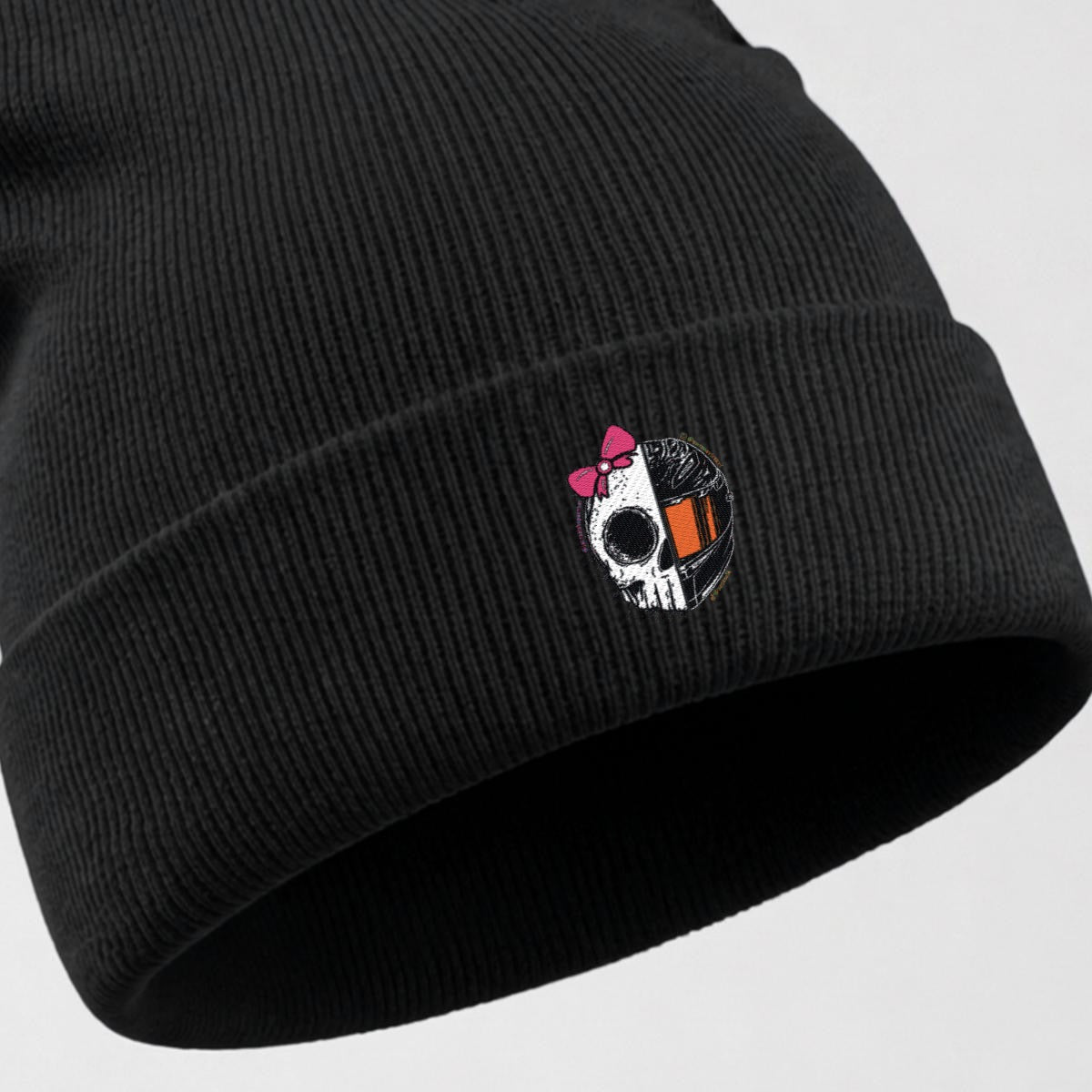 Ant x Laura Helmet Beanie